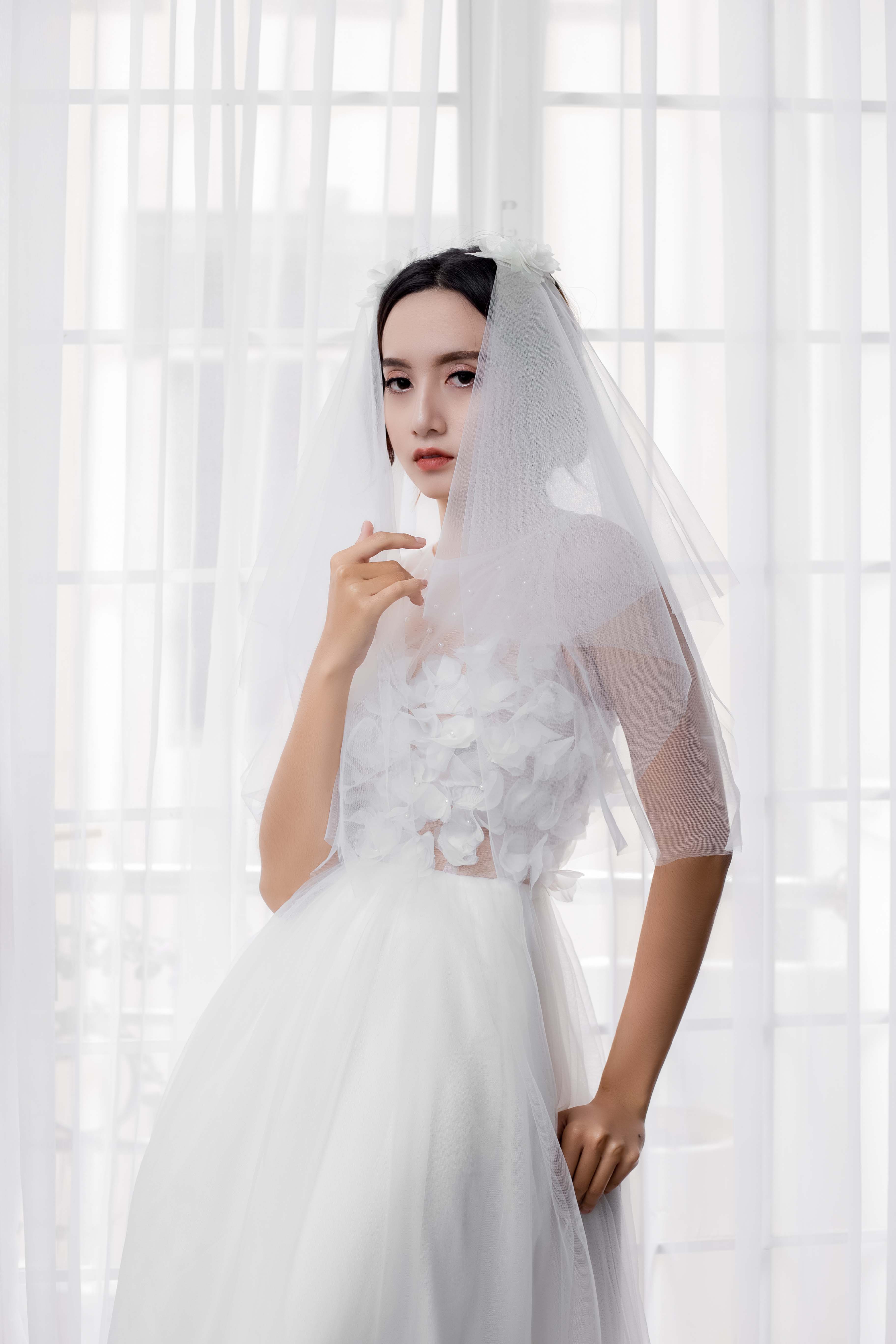 Trang phục dễ thương nhất - Trung Quốc Váy y áo cưới giá